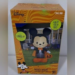 NEW Gemmy Airblown Inflatable Halloween Stylized 4.5ft Mickey Mouse Vampire